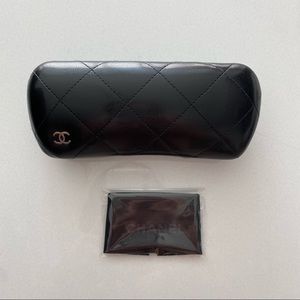 CHNAEL Sunglass Case + cleaning cloth